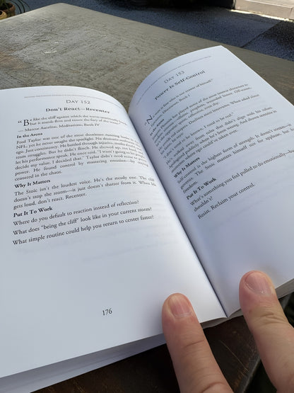STOICISM: 365 DAILY LESSONS